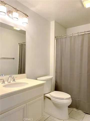 202 Chaumont Circle, Lake Forest, California 92610