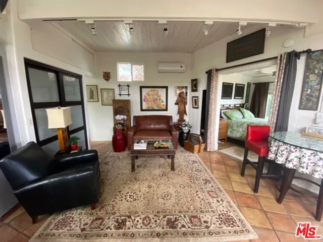 7287 Pacific View Drive, Hollywood, California 90068