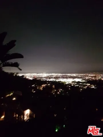 7287 Pacific View Drive, Hollywood, California 90068