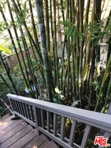 7287 Pacific View Drive, Hollywood, California 90068