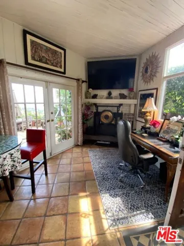 7287 Pacific View Drive, Hollywood, California 90068