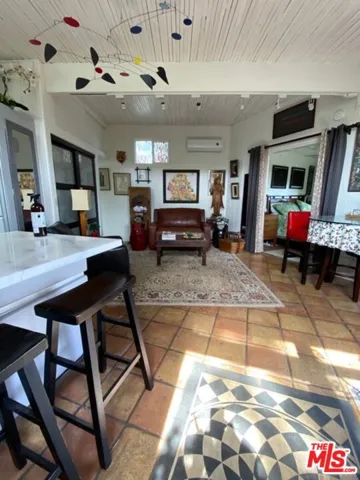 7287 Pacific View Drive, Hollywood, California 90068