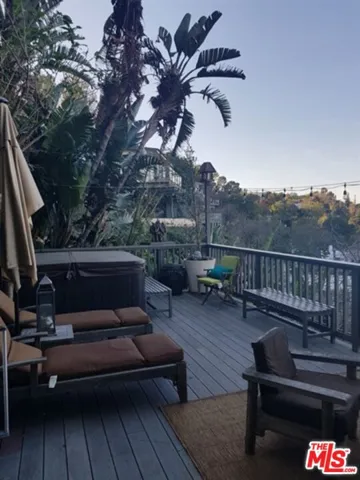 7287 Pacific View Drive, Hollywood, California 90068