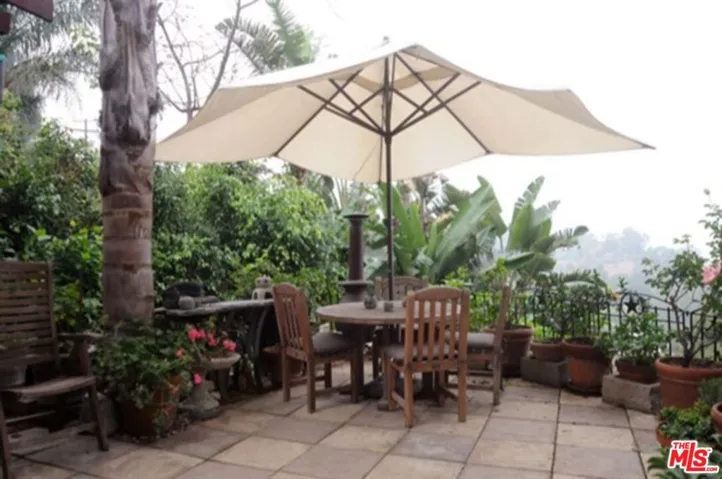 7287 Pacific View Drive, Hollywood, California 90068