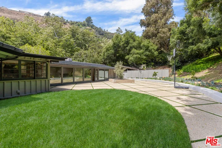 1776 Old Ranch Road, Los Angeles, California 90049