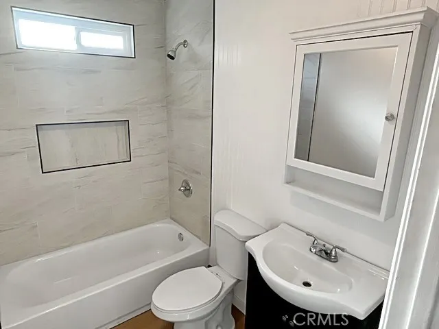 7450 Emerald Street, Riverside, California 92504 home-pic-8