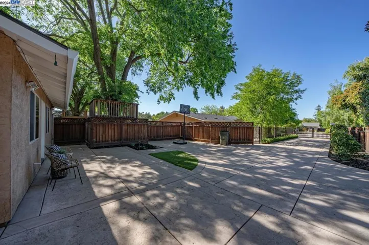 2315 Bess Ave, Livermore, California 94550
