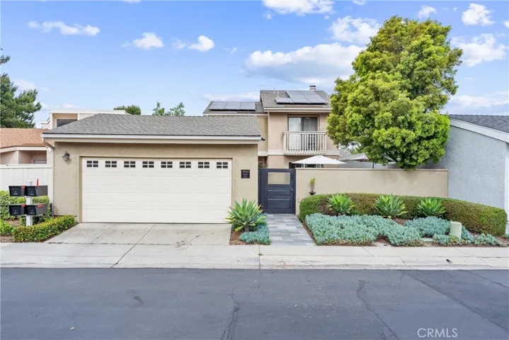 Single family home on cul de sac