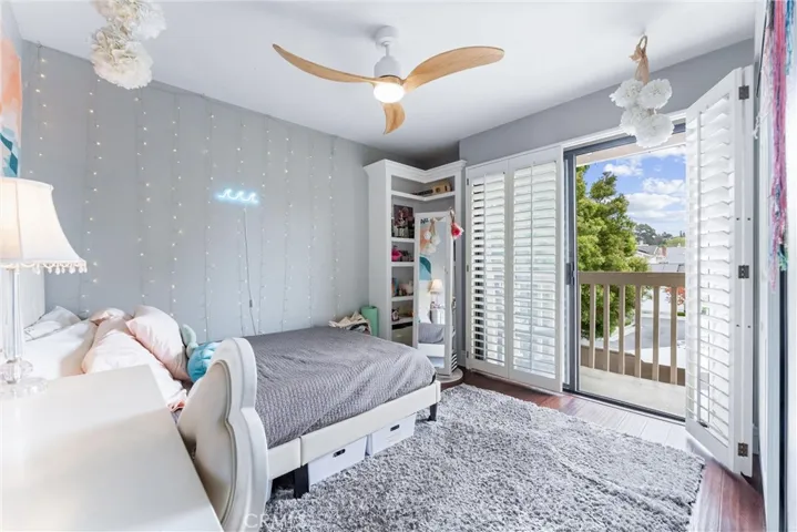 3rd bedroom with private balcony