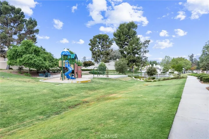 Large park at end of cul de sac