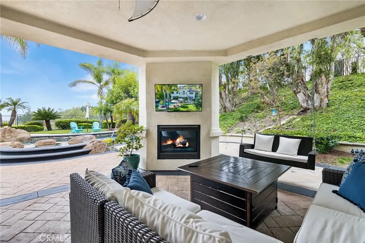 4 Marquette Way, Coto De Caza, California 92679