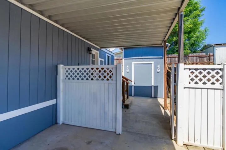 5689 Red Oak Drive, Ione, California 95640