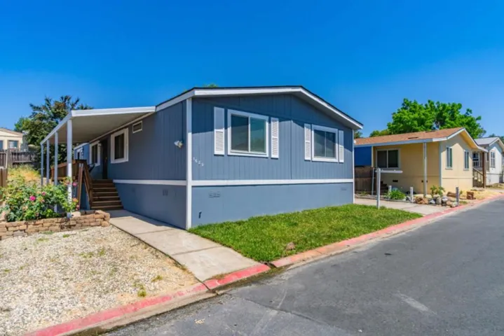 5689 Red Oak Drive, Ione, California 95640