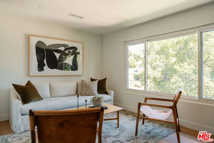 24125 Albers Street, Woodland Hills, California 91367
