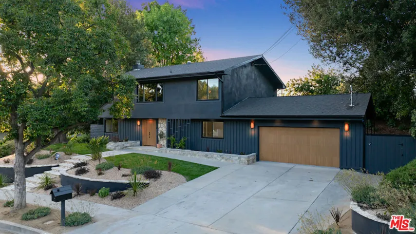 24125 Albers Street, Woodland Hills, California 91367