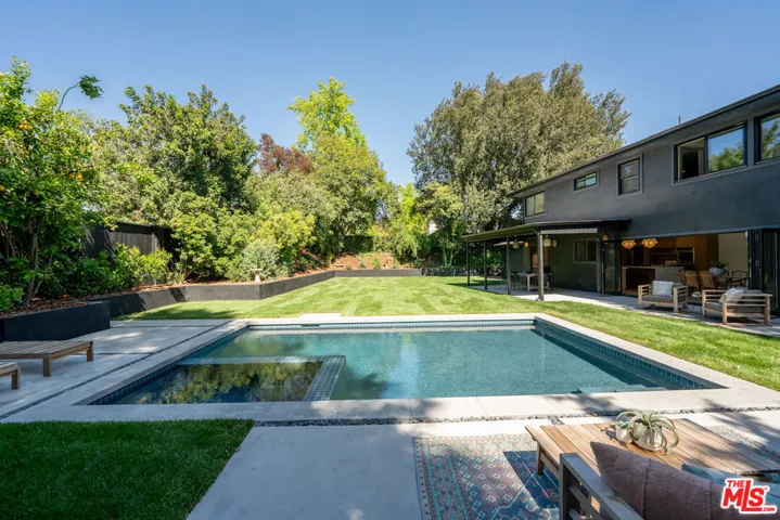 24125 Albers Street, Woodland Hills, California 91367