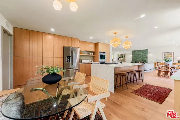 24125 Albers Street, Woodland Hills, California 91367
