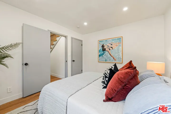 24125 Albers Street, Woodland Hills, California 91367