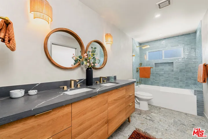 24125 Albers Street, Woodland Hills, California 91367