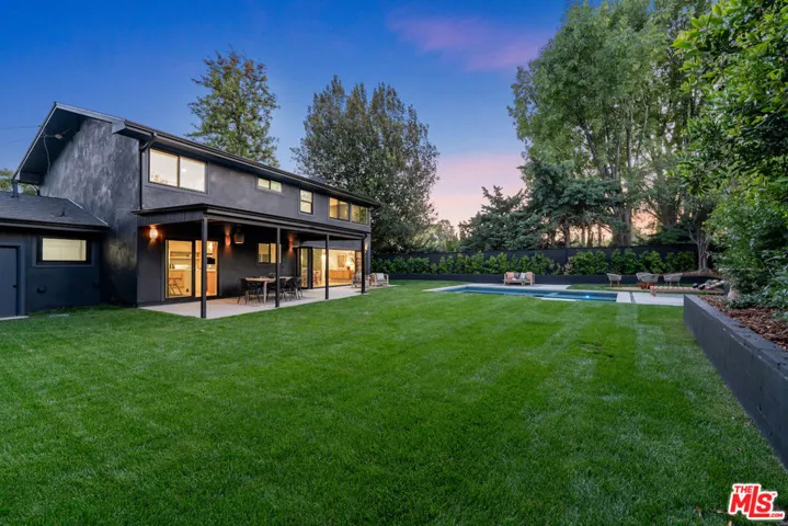 24125 Albers Street, Woodland Hills, California 91367