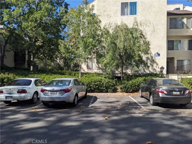 Guest Parking Spots Available to Use