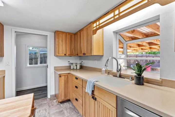 7509 Langley Canyon Road, Salinas, California 93907