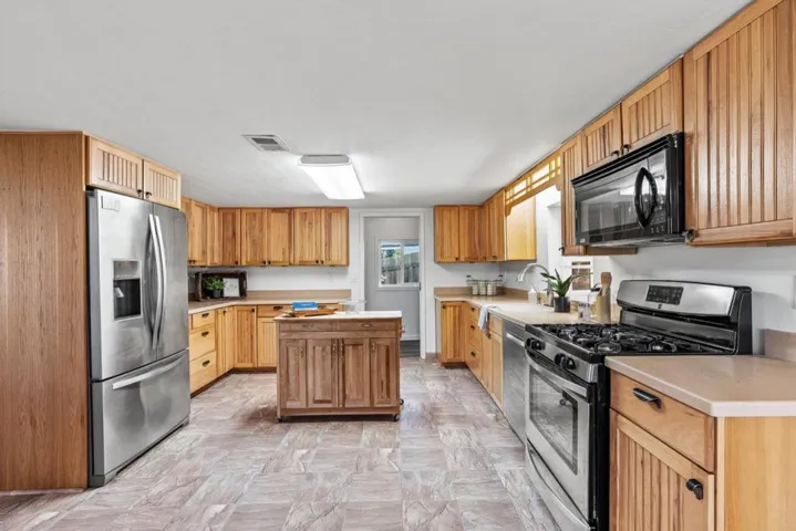 7509 Langley Canyon Road, Salinas, California 93907