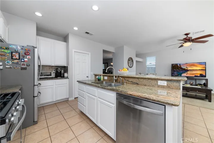 29248 Sandpiper Drive, Lake Elsinore, California 92530