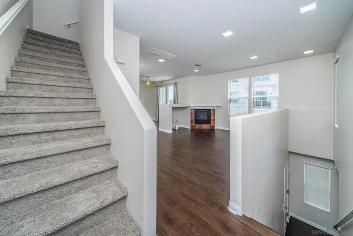 830 Harbor Cliff Way 284, Oceanside, California 92054