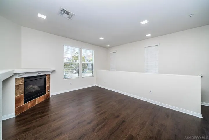 830 Harbor Cliff Way 284, Oceanside, California 92054