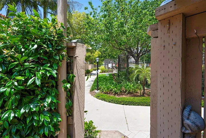 5 Briar Creek Lane 37, Laguna Hills, California 92653