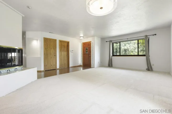 28116 Mountain Meadow Rd, Escondido, California 92026