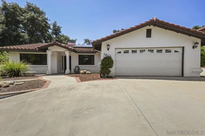 28116 Mountain Meadow Rd, Escondido, California 92026
