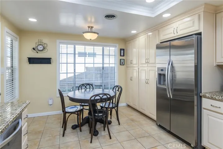 Eat in Kitchen
