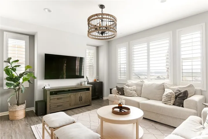 12 Jaripol Circle, Rancho Mission Viejo, California 92694