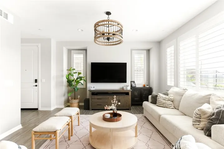 12 Jaripol Circle, Rancho Mission Viejo, California 92694