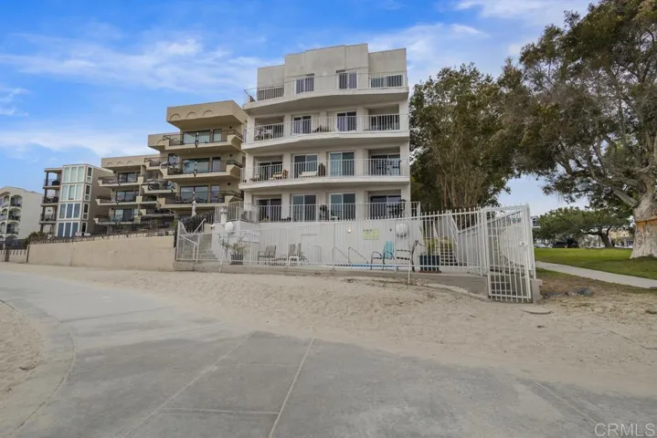 1251 Parker Place 2a, San Diego, California 92109