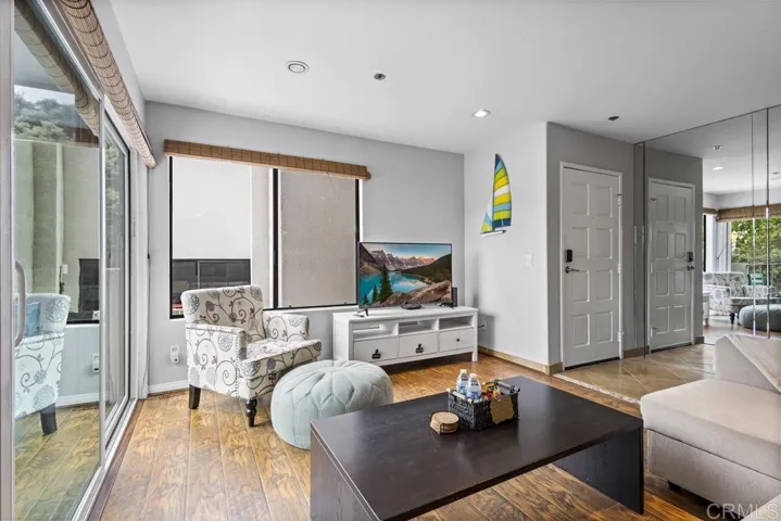 1251 Parker Place 2a, San Diego, California 92109