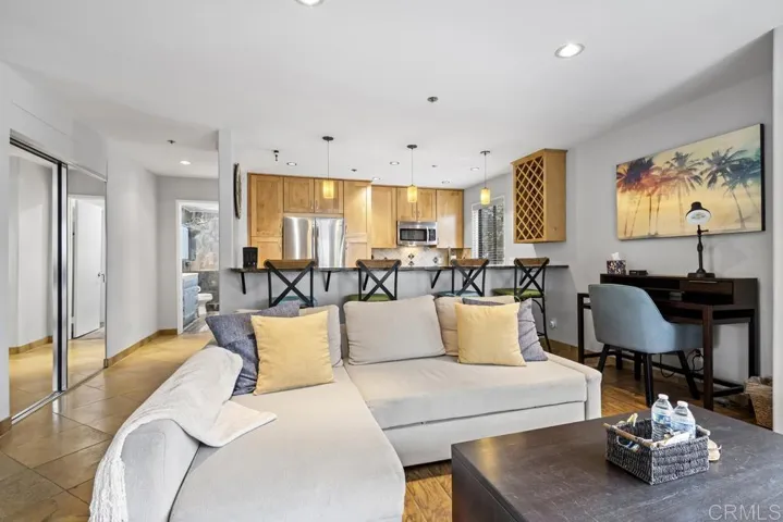1251 Parker Place 2a, San Diego, California 92109