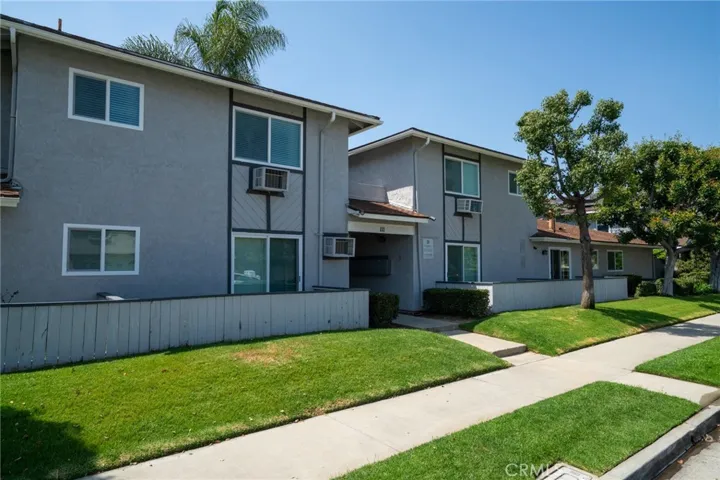 111 S Flower Avenue, Brea, California 92821