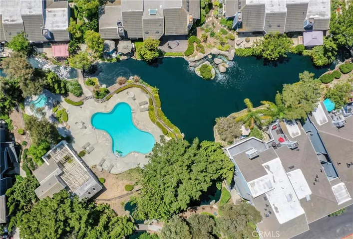 20065 Waterford Lane, Huntington Beach, California 92646