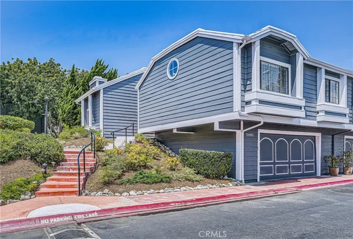 20065 Waterford Lane, Huntington Beach, California 92646