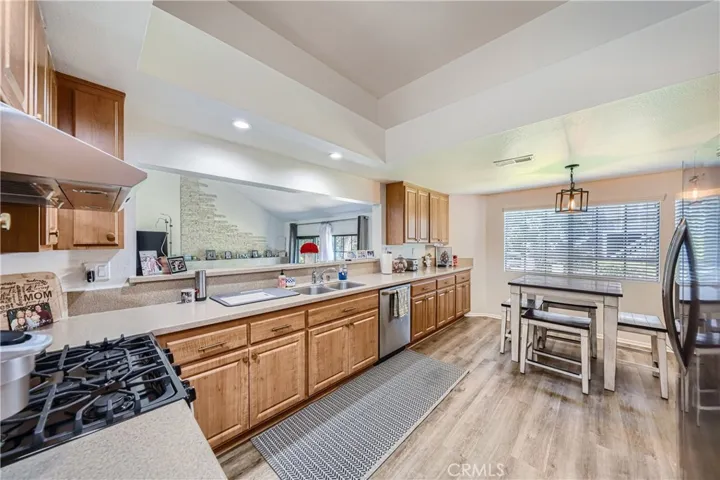 20065 Waterford Lane, Huntington Beach, California 92646