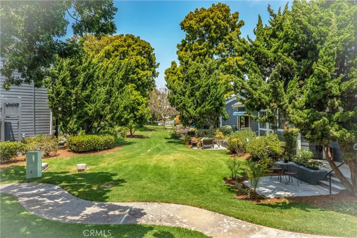 20065 Waterford Lane, Huntington Beach, California 92646
