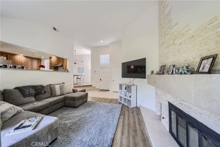 20065 Waterford Lane, Huntington Beach, California 92646