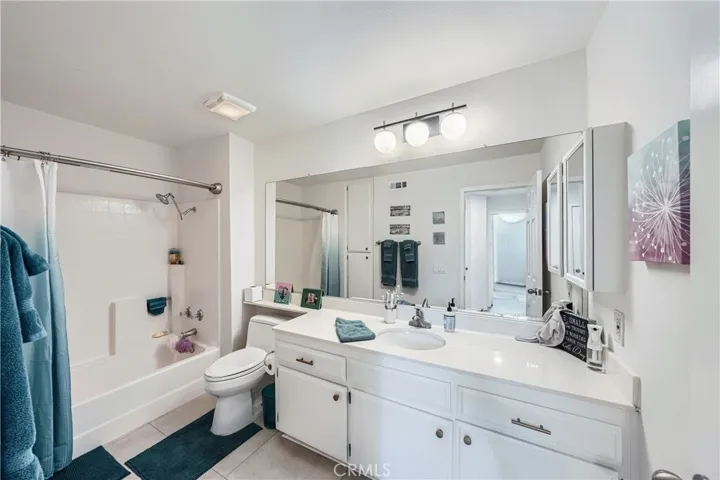 20065 Waterford Lane, Huntington Beach, California 92646