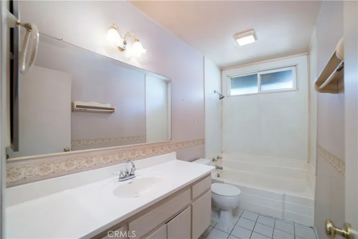 1220 E Bell Avenue 43a, Anaheim, California 92805
