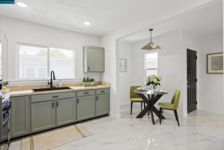 7207 Orral St, Oakland, California 94621