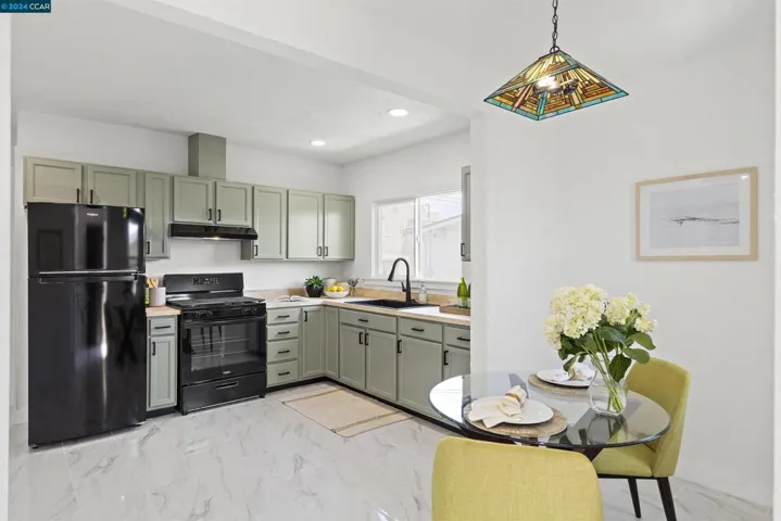 7207 Orral St, Oakland, California 94621