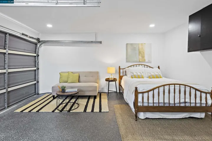 7207 Orral St, Oakland, California 94621